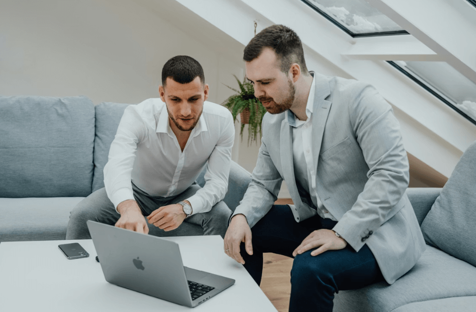 Control horario para PYMEs: qué necesitas y cómo elegir software